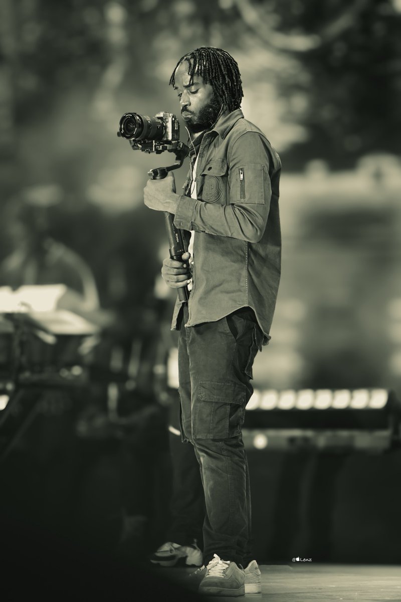 NinyeTabz's tweet photo. Thank you @kingsaha_256 for believing in me and giving me chance to be on one of the greatest stages with you! I’ll forever be grateful!

May God answer all your prayers🙏🏾 https://t.co/8zDrClvCWm