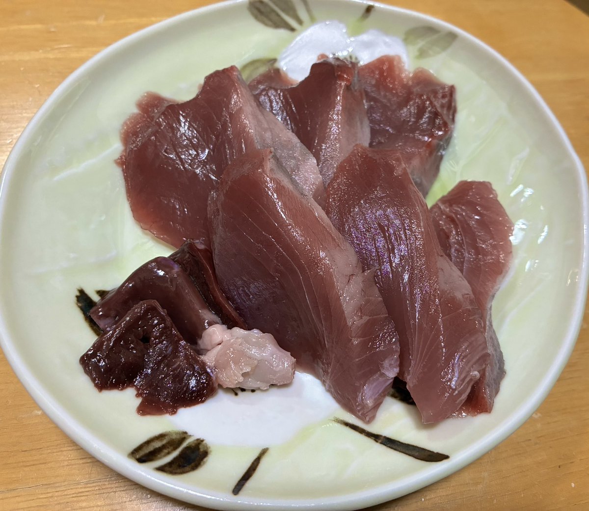 nippen1996's tweet photo. 釣りもののカツオ食ったら他で食えなくなるくらい美味い

最高だった👍 https://t.co/2yYys3Li8I