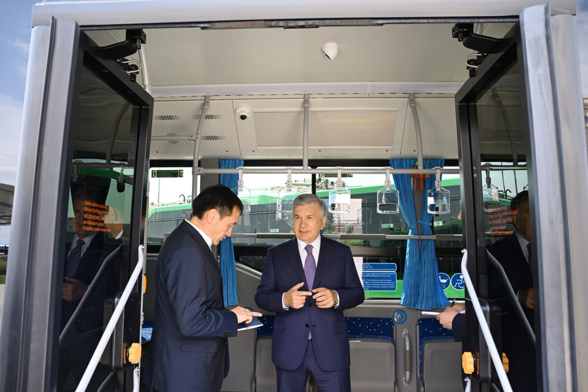 president_uz's tweet photo. President Shavkat #Mirziyoyev inspected the new railway line connecting #Urgench International Airport with the railway station. 

He then traveled from Urgench to #Khiva via the new line aboard the new electric train. https://t.co/EWoLqaUSQF