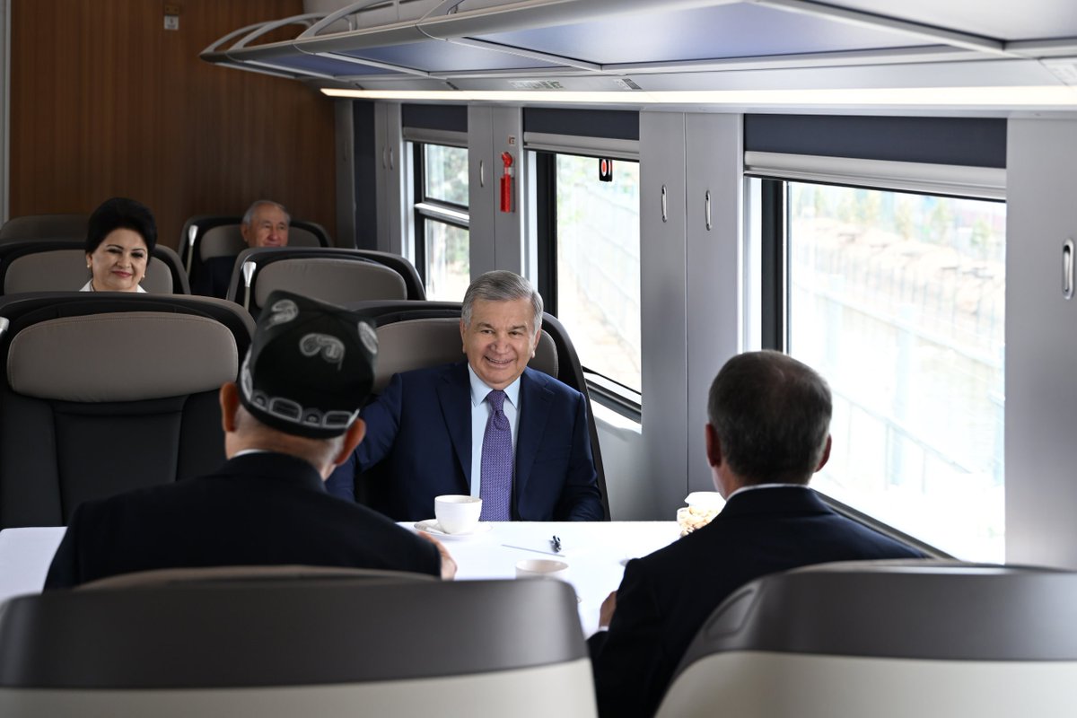 president_uz's tweet photo. President Shavkat #Mirziyoyev inspected the new railway line connecting #Urgench International Airport with the railway station. 

He then traveled from Urgench to #Khiva via the new line aboard the new electric train. https://t.co/EWoLqaUSQF