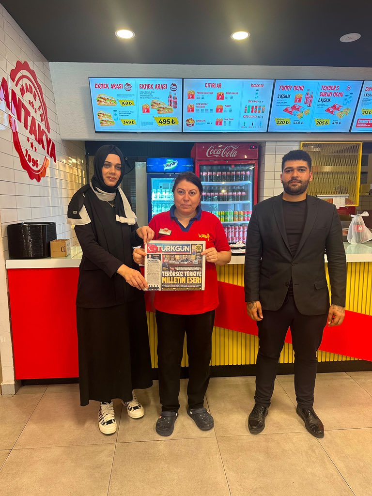 CemTutsoy's tweet photo. 📍Türkgün Dağıtımı

Ülkü Ocakları Çukurova İlçe Başkanlığımız, Liderimiz Sayın Devlet Bahçeli’nin “Terörsüz Türkiye, milletin eseri olacak.” başlıklı açıklamasının yer aldığı #Türkgün Gazetemizi Çukurovalı hemşehrilerimize ulaştırmaya devam ediyor.

@ayyildirim1
@Yildiraycicek9
@TurkgunGazetesi