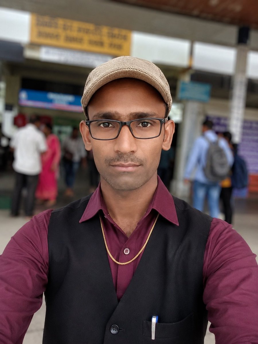 theviralbox's tweet photo. 😊 चेहरे पर मुस्कान और दिल में सुकून रखिए,
🌸 जिंदगी में हर पल खुशियों का जुनून रखिए।
✨ वक्त चाहे कितना भी बदल जाए जिंदगी में,
❤️ अपने अपनों के लिए हमेशा प्यार जरूर रखिए। https://t.co/E9qG3JG2Fj