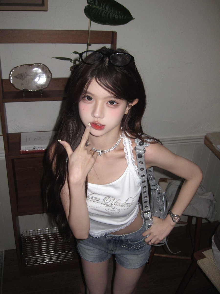half248853's tweet photo. 受虐狂の皆さん、ぜひ私をフォローしてください。もう我慢できないことはわかっています。 https://t.co/FcwiOop4tP