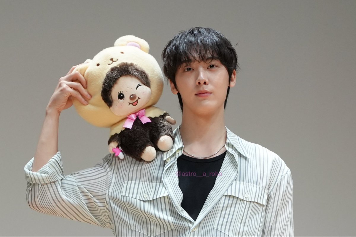 astro__a_roha's tweet photo. VIVIDSOUND 2026/8/17 1部

ユンサナがメロすぎる🥺🩷
かわいいかわいい🥰✨
一眼レフめっちゃ綺麗にとれた！！！！
最高すぎる🫠
もうすぐに会いたいんですが？？？？

#ユンサナ #YOON_SANHA https://t.co/fqxphVKbX4