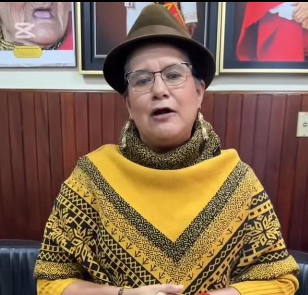 politicsecu's tweet photo. 📍 Según Información, la Prefecta de Cotopaxi, Lourdes Tiban, abandonaría Pachakutik en caso de que Luisa González sea candidata a la Prefectura de Manabí por el movimiento indígena. https://t.co/wZjP0Nz1fq