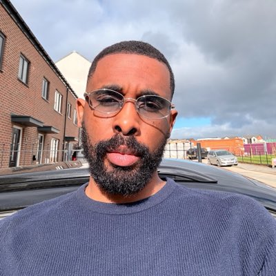 the_Lawrenz's tweet photo. #NewProfilePic https://t.co/Yq958z2dPk