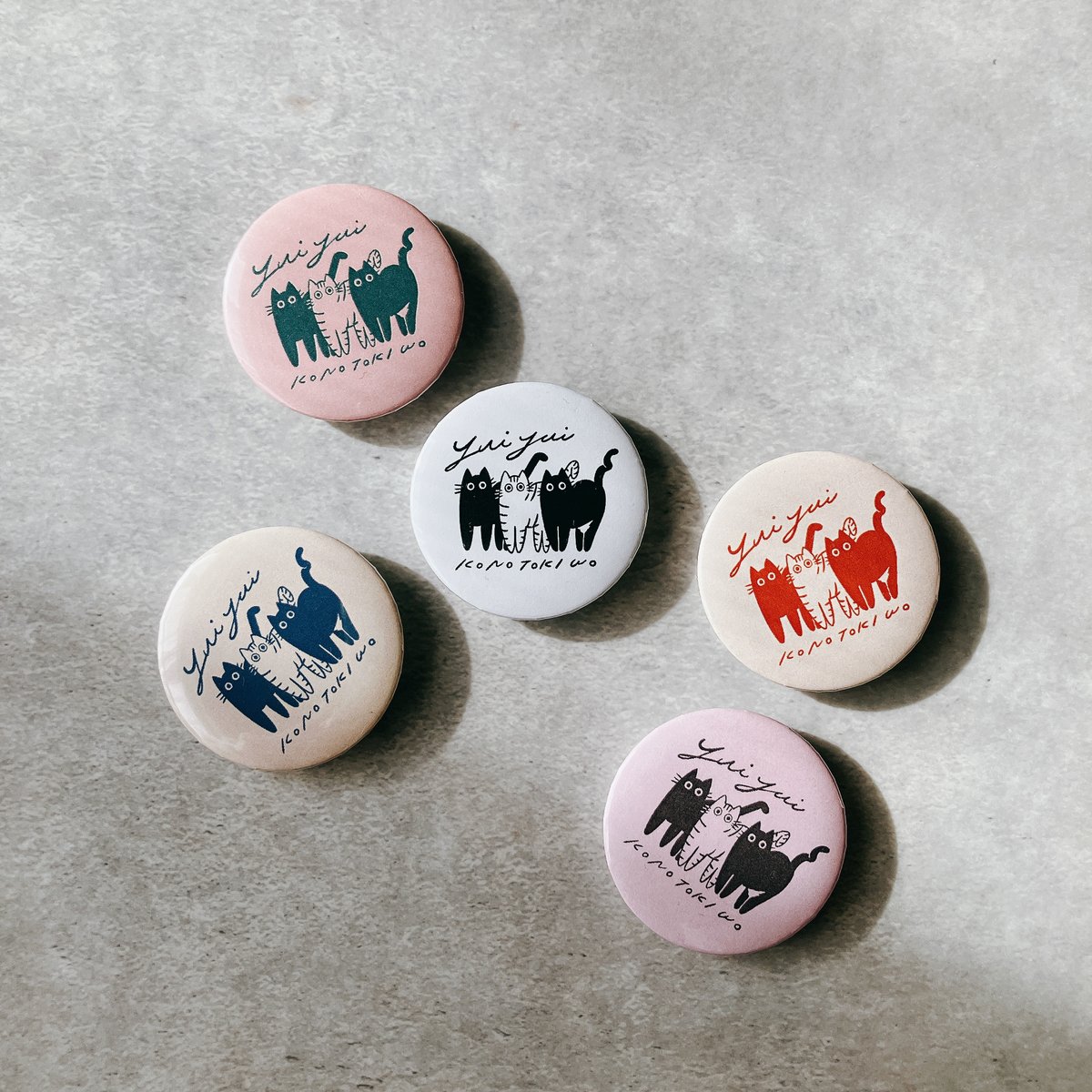 2ear_one's tweet photo. 【WORKS】
YUIYUI @yuiyui__0403 

*GOODS DESIGN
Button Badge（2023）

Design &amp; Production https://t.co/pZctu4QfRA
