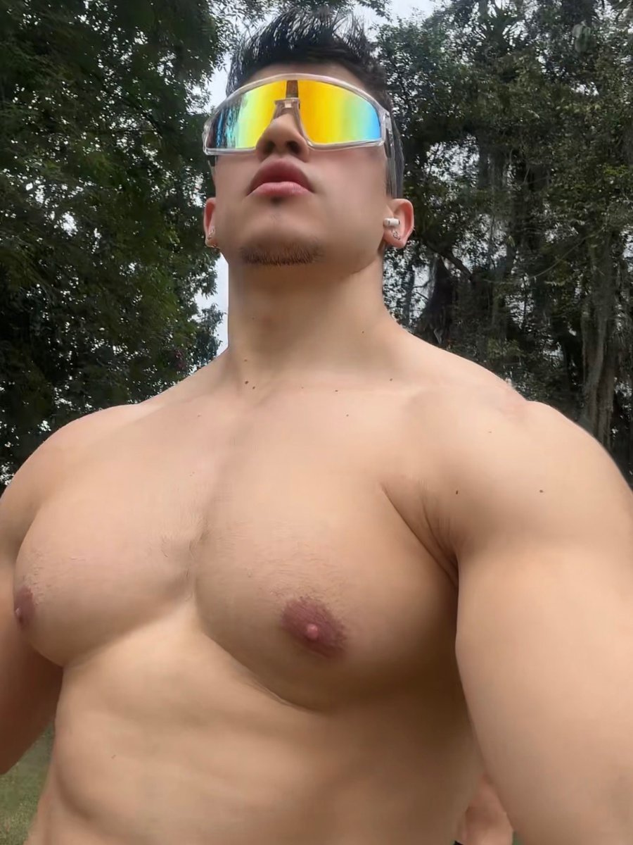 Nike_TN_Licker tweet picture