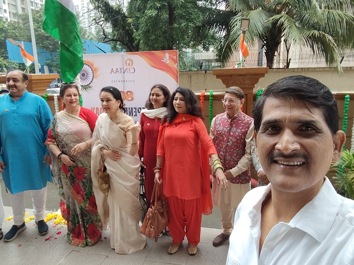 ActorSanjeevPnd's tweet photo. #TX 374 ( i ) - Good Afternoon.. Some beautiful moments is captured From Independence Day. Celebrate independence everyday with pride and honour for our country. It should not be a one day Pride festival.🇮🇳🇮🇳

#independenceday #Cintaa #actors #sanjeevpandey #cawt #equality https://t.co/XfOyR4r75i