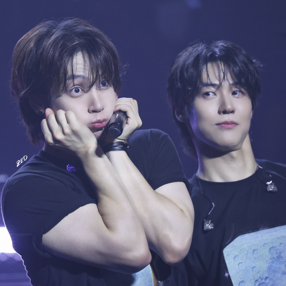 duddl_00's tweet photo. 저 이 구도 어디서 본 것 같은데 https://t.co/lwFS4rxUW0