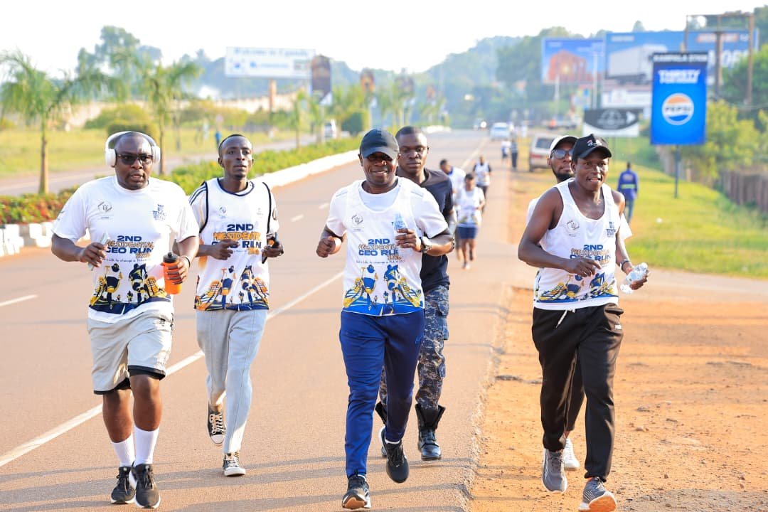 MauriceMugisha's tweet photo. In preparation for @RwenzoriMarathn, Hon @OgwangOgwang and Entebbe Mayor @FabriceRulinda led us during the CEO run yesterday. Good prep for Kasese!!! #CEORun https://t.co/YRjNtqtALQ