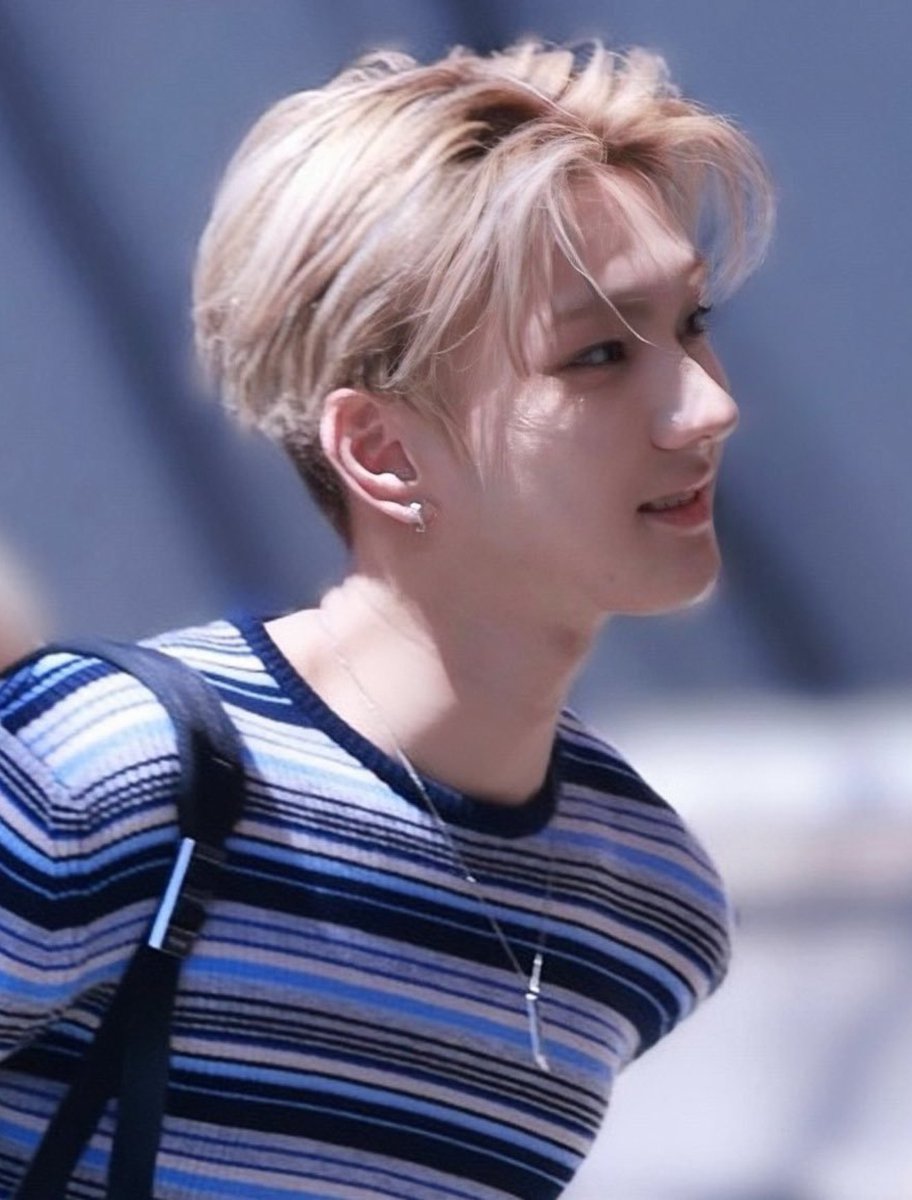 jungwon_mine's tweet photo. “blonde doesn't suit me”

like be serious jungwon look at yourself 😮‍💨 https://t.co/ZGF6HfEN36
