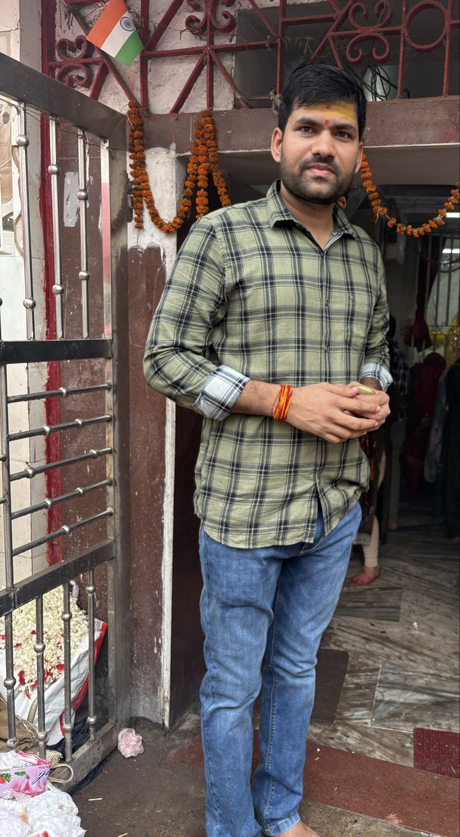 Sagar02X's tweet photo. ओम नमः शिवाय हर हर महादेव 

आज सावन माह की तीसरा सोमवार है भगवान शिव की पूजा करने के बाद एक दो फ़ोटो लिया ।

भगवान शिव की असीम कृपा बनी रहें सभी साथियों पर https://t.co/GWHuwA5XTj