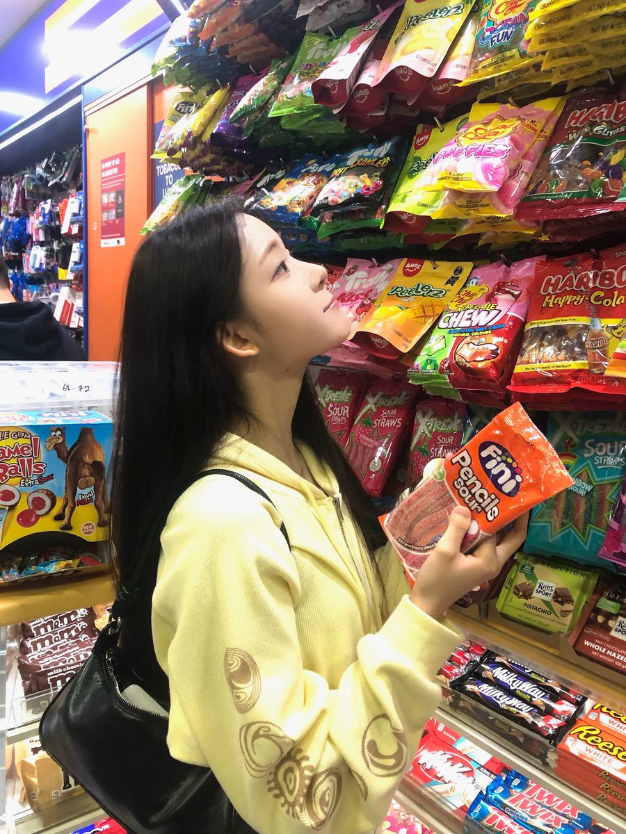 kasiaspics's tweet photo. Plus chat update ♡ #KASIA #카시아 https://t.co/ChlKRqoPdK