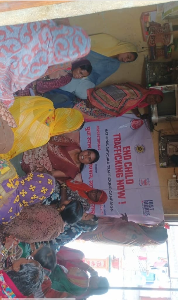 yuva_rural74335's tweet photo. Women’s awareness meetings were conducted across villages in Latur District on child marriage prevention, child labour prevention, and government welfare schemes. 

#ChildMarriage #ChildLabour #WomenEmpowerment #Latur https://t.co/D4zwVn3Z4i