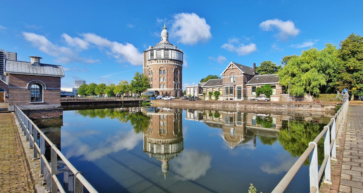 SanRotterdam's tweet photo. Best weertje zo. In hèt gebiedsverbodgebied (3x ww) van Nederland. Ja, ik durf wel. 😜
#rotterdam #mijnwereldstadje https://t.co/N1d8nf2g6G