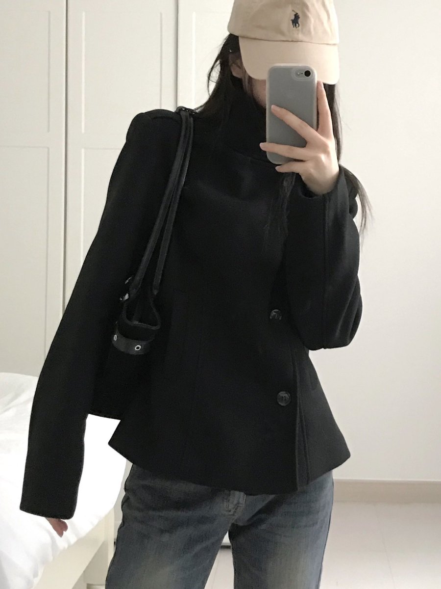 8l8913's tweet photo. 내 최애 바지 재입고됐다 ㅁㅊ
진짜 편한데 개까시 다리 만들어줘서 맨날 입고다녔어요
개강룩 바지로 강추함 https://t.co/kOi4Vc0XlJ