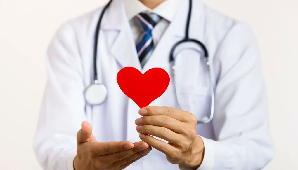 doctor_vision's tweet photo. ＼本日のコラム🆕／  

〈精神科医のキャリアはどう広がる？指定医の取得から産業医・クリニックへの転換まで、後悔しない選択肢〉 

精神科医として今後のキャリアに悩む先生方へ。年代別の資格取得・活用法からQOLを高める働き方、後悔しない職場選びのポイントまで、コンサルタントが解説します💡