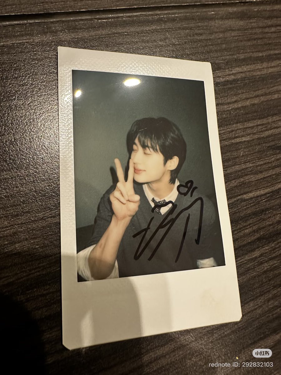 woonaissante's tweet photo. 방콕 팬미 싸폴 예쁘다아..🥹
심지어 당일 오프닝 착장이잖아ㅠ https://t.co/yvM8h0VHcg