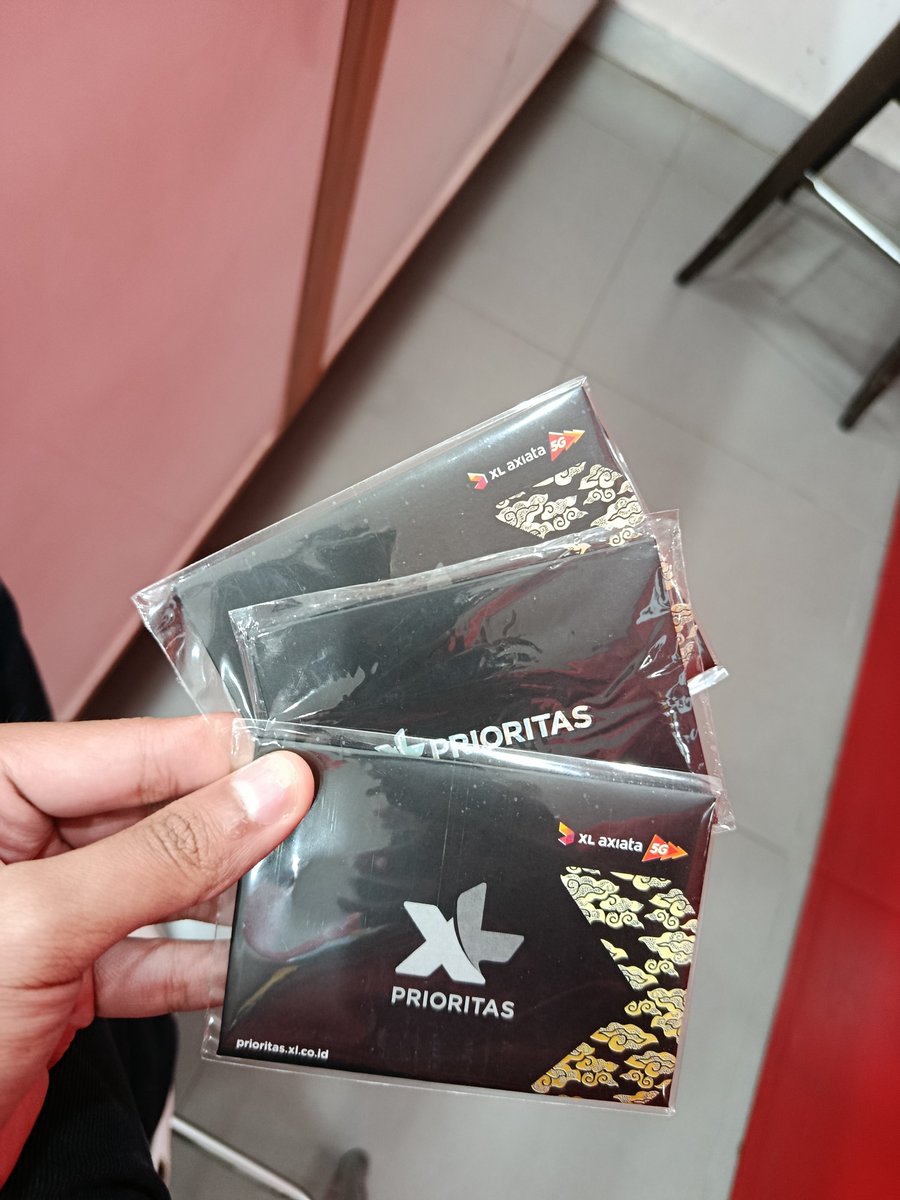 ris0lmayoooo's tweet photo. In this economy, kuota internet unlimited cm 67rb perbulan!, bener bener tanpa batasan, worth it bgt!!

1.615.000 buat 24bulan = 67rban
935 buat 12bulan = 77rban

menurut gue buat internetan tiap hari worth it bgt, atau ada yg lebih murah? https://t.co/rozyLxTWw6