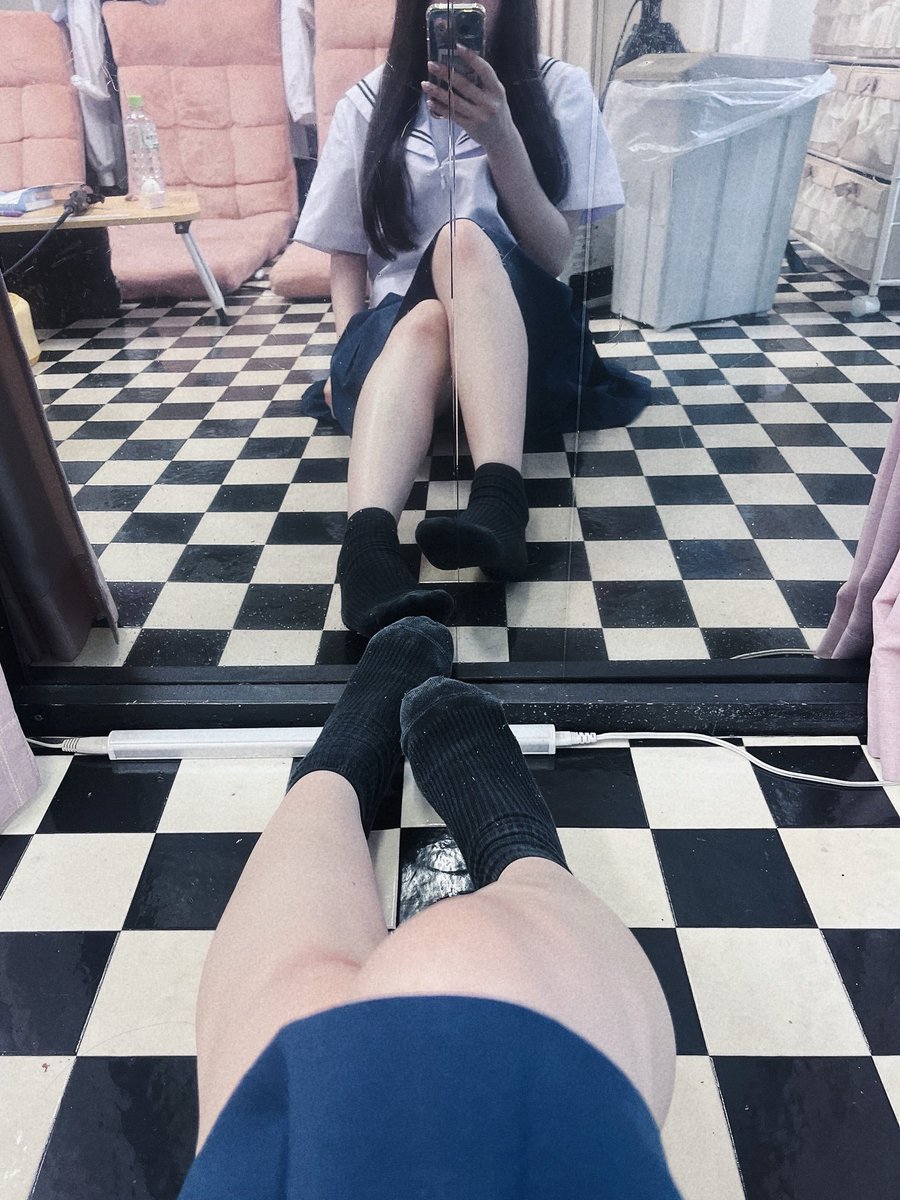 amai_589's tweet photo. JKの頃から履いてるソックス•̥⩊•̥♥︎ https://t.co/nlstSnlxHc