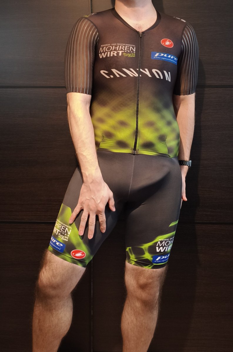 lycraddict2's tweet photo. This suit has such an incredible tight fit but feels so comfy... π₯΅ And it gets tighter and tighter the more I enjoy the feeling... ππ
#lycra #spandex #spandexmen #lycramen #bodysuit #bikesuit #cycling #cyclingclothing #cyclingclothes #cyclingoutfit #cyclingman #trisuit https://t.co/jA3PawsY8t