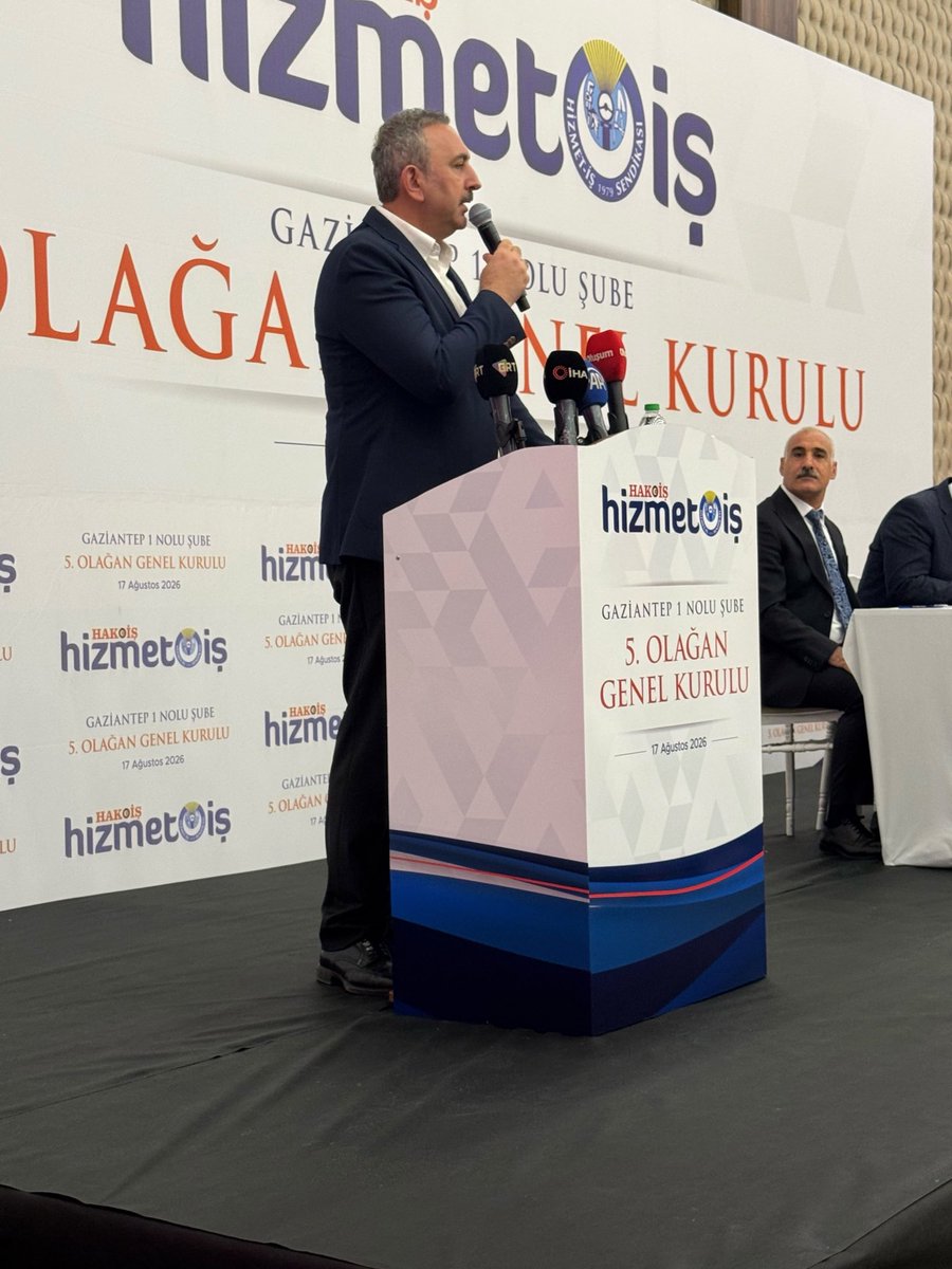 irfancelikaslan's tweet photo. 📍 ŞEHİTKAMİL

Grup Başkanvekilimiz Sayın Abdulhamit Gül ve protokol üyelerimizle birlikte Hizmet-İş Sendikası Gaziantep 1 No’lu Şube Başkanlığının 5. Olağan Genel Kurulu’na katıldık.

Genel Kurulun çalışma hayatımız, Gaziantep’imiz ve tüm emekçi kardeşlerimiz için hayırlara vesile olmasını diliyorum.

@Akparti 
@abdulhamitgul 
@AKPartiG_Antep