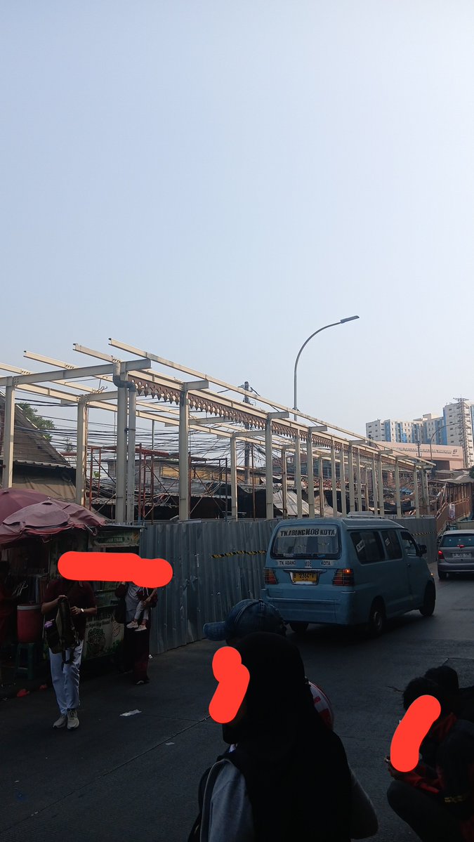 NerdsTransport's tweet photo. Renovasi Halte Explorer Tanah Abang dari dekat! ^MXB https://t.co/6ft0L6OvcH
