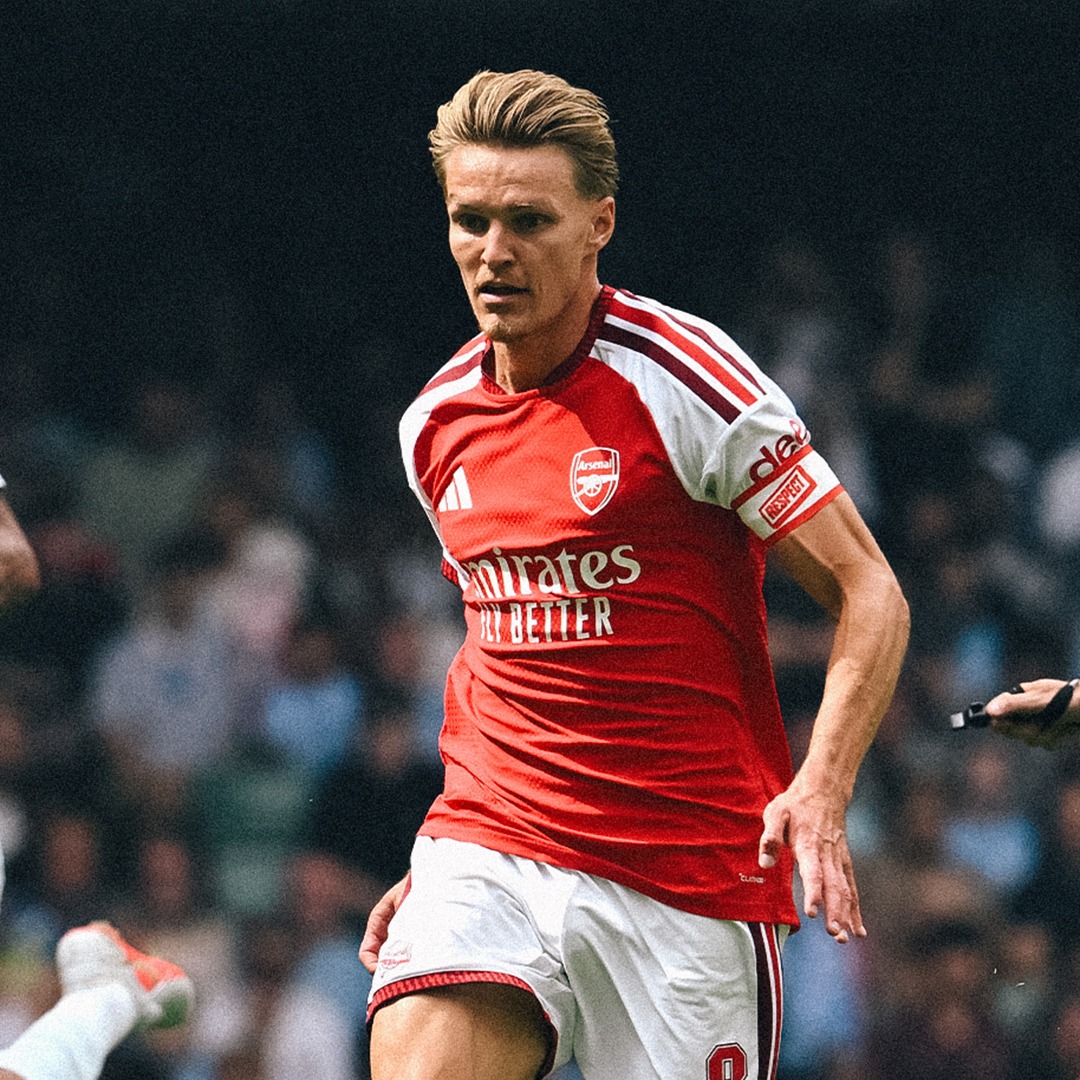 Arsenal's tweet photo. The Arsenal are back 👊

All the best images from yesterday's Community Shield win 📸
