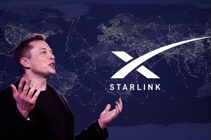 MarsUniversityX's tweet photo. Elon Musk explains why Starlink is basically unbreakable

“There are over 10,225 Starlink satellites in low Earth orbit right now, moving at 25 times the speed of sound, Zipping around the Earth at ~550 km altitude

Because they’re so close, latency is extremely low unlike old-school geostationary satellites at 36,000 km.
They’re all interconnected with laser links, forming a giant laser mesh network in space

Even if fiber cables get cut on the ground, Starlink keeps working perfectly

High-speed internet anywhere on Earth no matter what happens below”