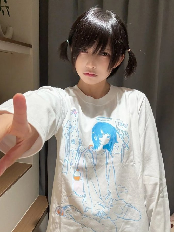 Lia376756268904's tweet photo. 男顔でもツインテールなら女子に見える…？ https://t.co/6zAFDZtzok