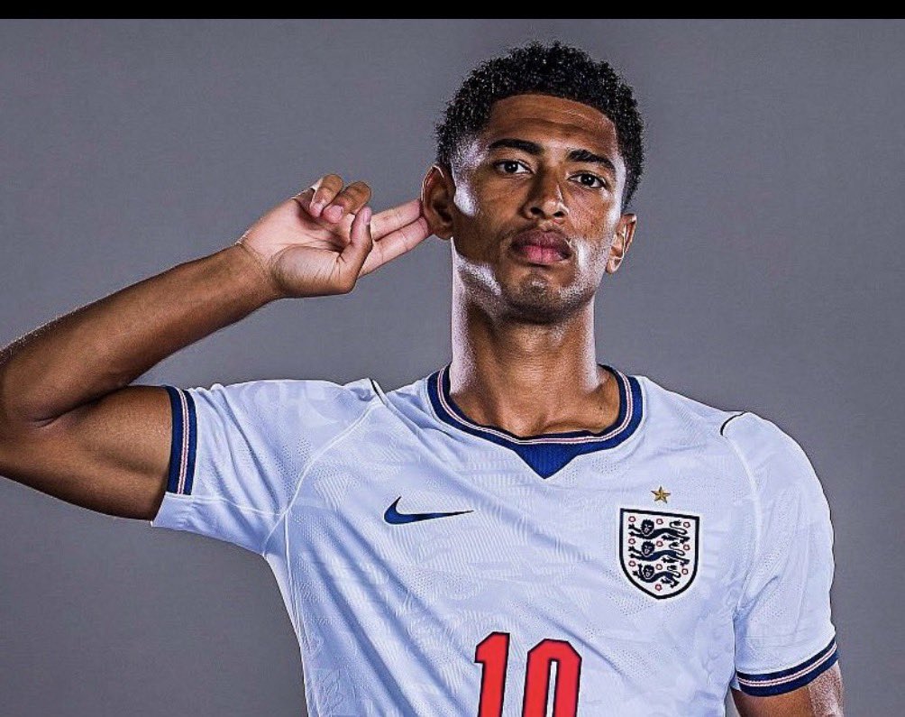 achugwotwins's tweet photo. Excluding Jude Bellingham, Trent Alexander-Arnold and Micheal Owen

Name an ENGLISH player who has played for REAL MADRID

Level: VERY HARD https://t.co/hv8cqIXkYi