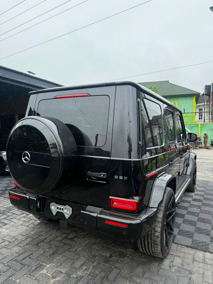 calebautos's tweet photo. 2021 
Mercedes Benz G63. 
Foreign Used. 
#225M
Lagos
📞 08169802279 WhatsApp or Dm 

Kindly repost for customers 🙏 
@Abujacommunity #Lagos Raffle Davido Martin's XaviEspart 
@mvcciido_szn https://t.co/a2SvDGXiVC