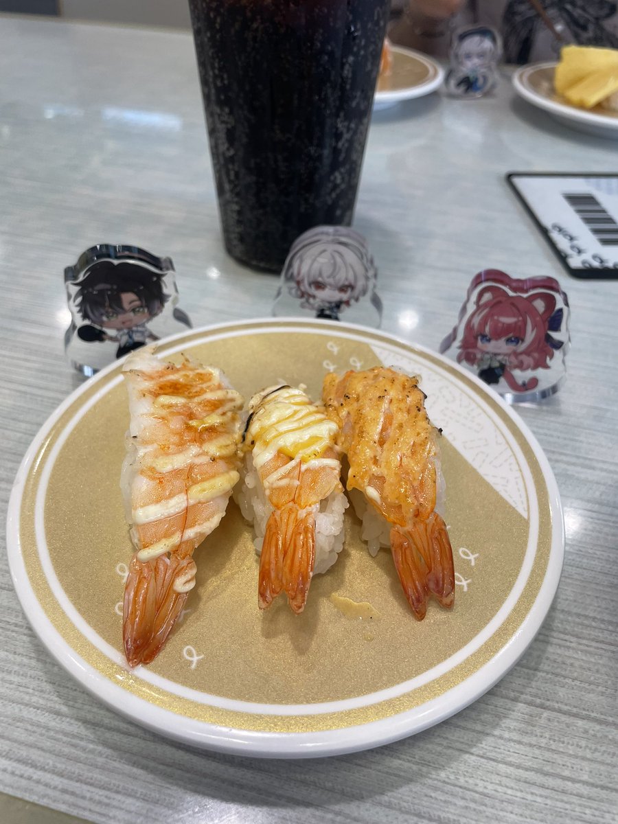 wwa176272's tweet photo. 三個V吃飯..變成飯友相見局
3個VTuber帶了11個飯友
（第三張是鵮玥
@Sengetsu_RS @kamikura_kazusa 
子午飯友好讚😭
-
#子午結伴2nd https://t.co/fsH4sPI14z