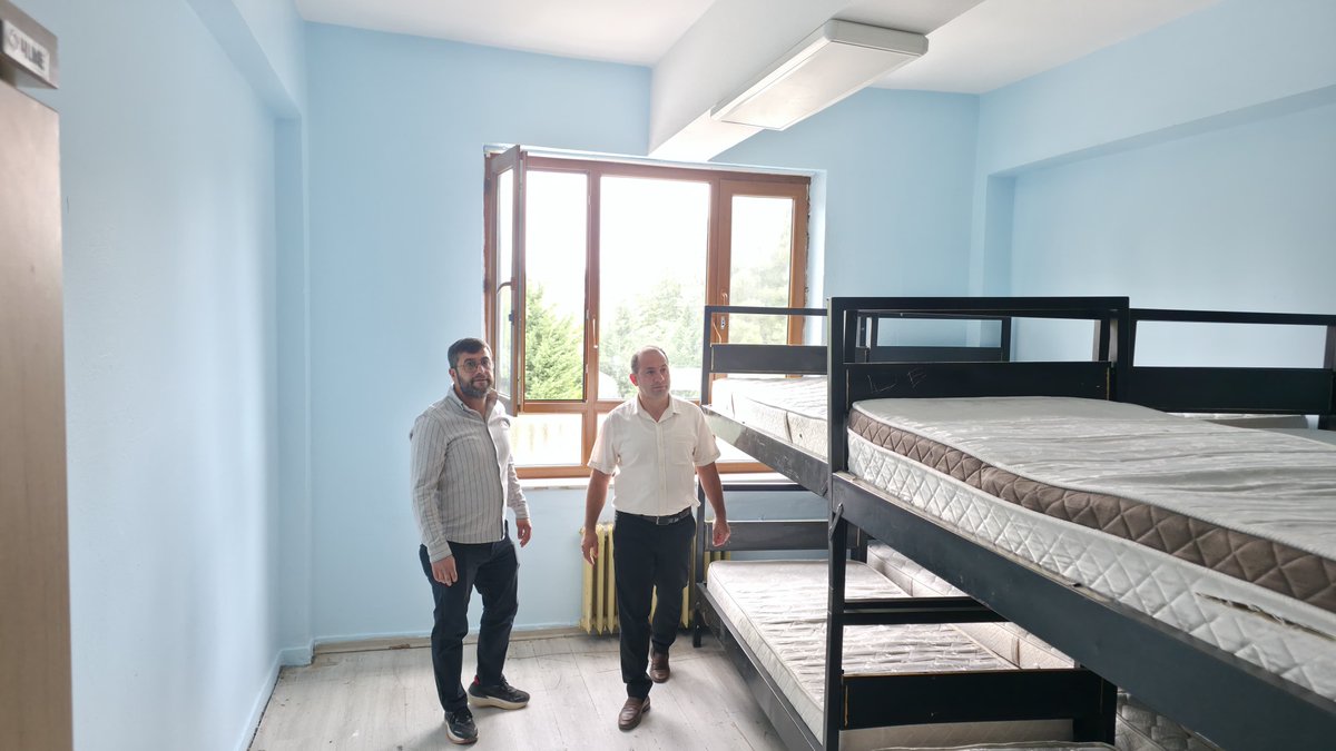 DoganhisarM's tweet photo. 📌 2026-2027 Eğitim Öğretim Yılı Hazırlık Çalışmaları kapsamında ilçemiz okullarında bakım, onarım, tadilat ve çevre düzenleme çalışmaları devam ediyor.

📍İlçe Milli Eğitim Müdürümüz Sayın Mehmed Akif GÜNDÜZ Doğanhisar Şehit Ahmet Baş Spor Lisesini ziyaret etti.
✅️ https://t.co/RAkMEsF9mQ