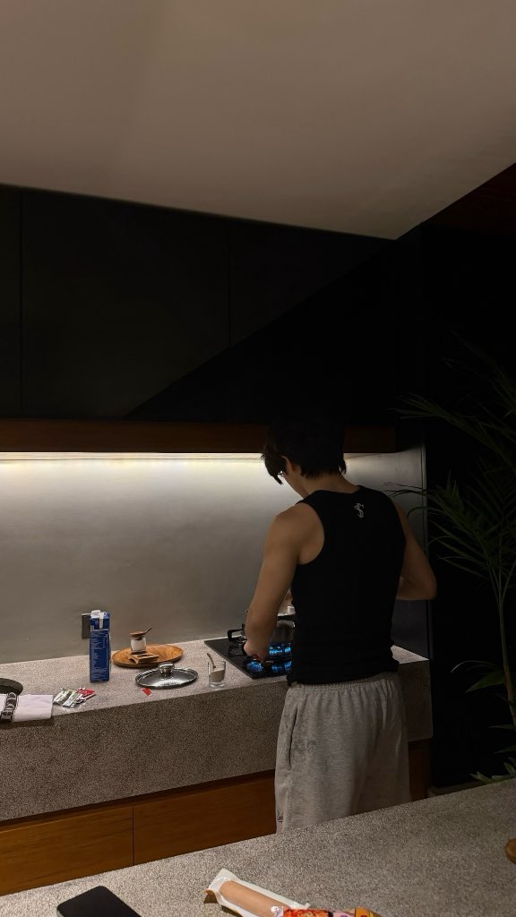 linchips's tweet photo. 厨男 https://t.co/9ixtGQzoT4