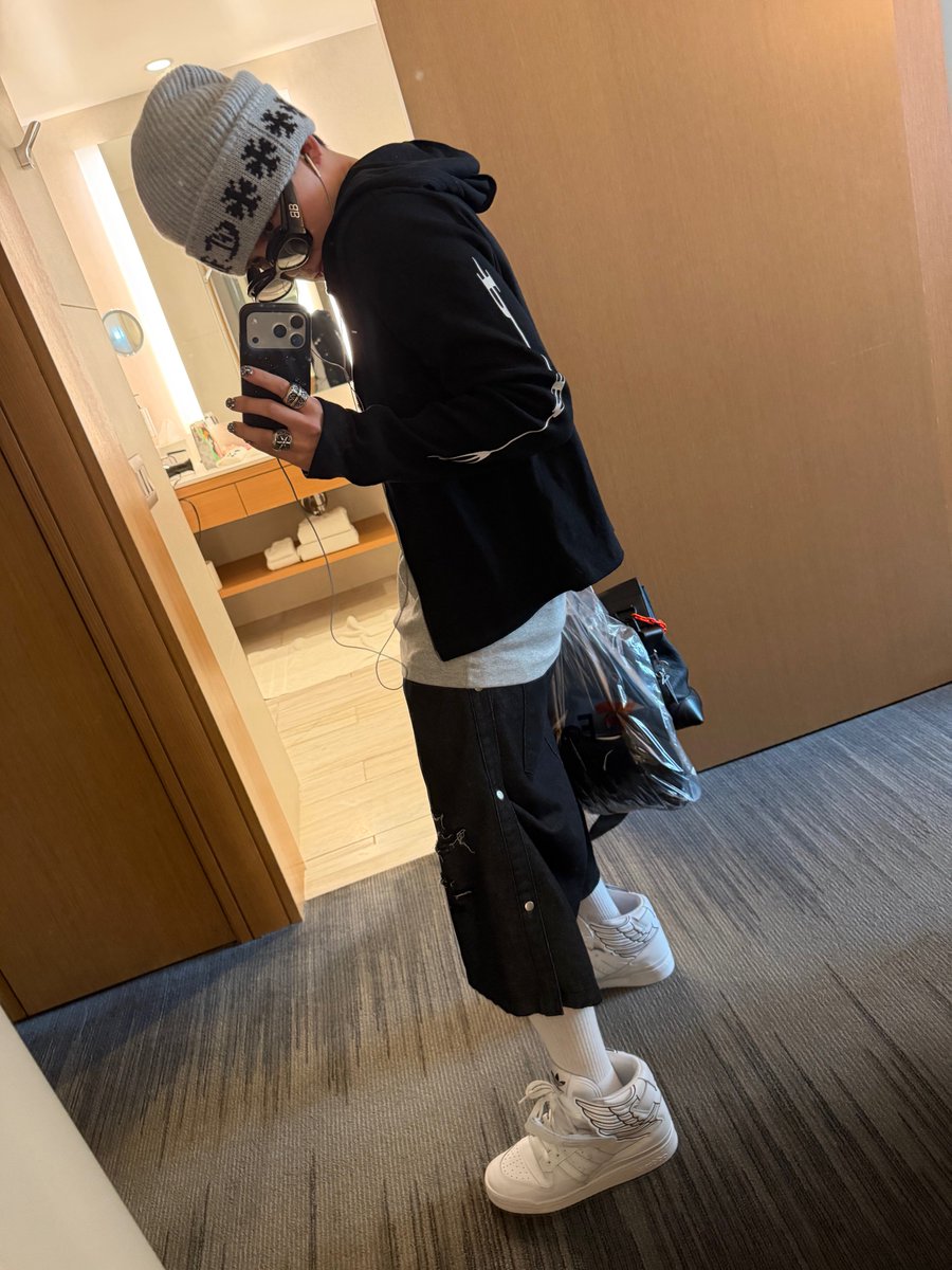 jinjubae_ tweet picture