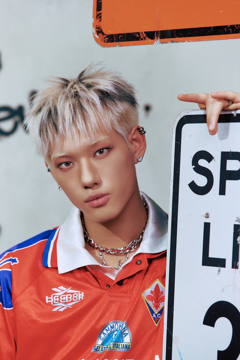 ALL_H_OURS's tweet photo. ALL(H)OURS SIXTH MINI ALBUM [UNBOUND]

「CONCEPT PHOTO AWAKE ver.」

2026.09.10 6PM (KST)

#ALL_H_OURS #올아워즈 
#XAYDEN #제이든
#UNBOUND #HOP https://t.co/0G8uU8wYlj
