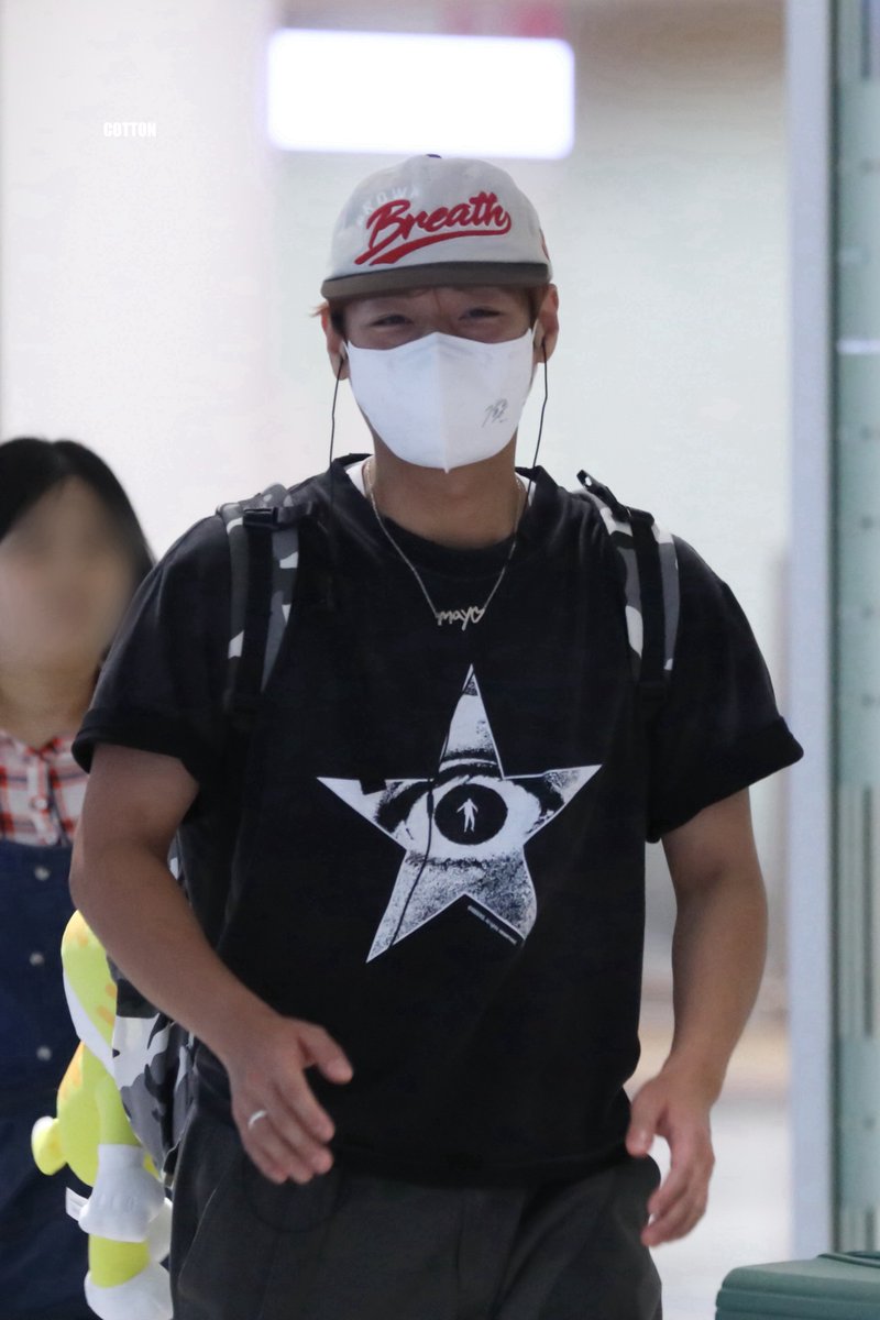 cotton_may529's tweet photo. 260817 ICN 입국

#박지훈 #parkjihoon https://t.co/ExlozHPFbg
