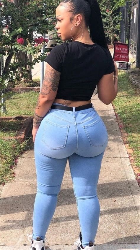 MissySelvey's tweet photo. SAY IT WITH ME bag from #summeroutfit #outfitinspo #styleinspo #ootd #summer https://t.co/tMO0JN5QCd