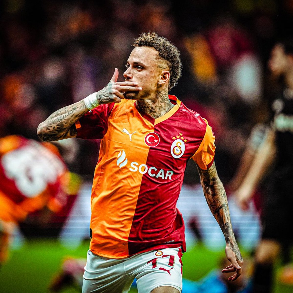 Medyanin50Tonu's tweet photo. Galatasaray, Noa Lang için Napoli'ye 15 milyon Euro’luk teklif yapmayı planlıyor. https://t.co/4iJOOg63gH