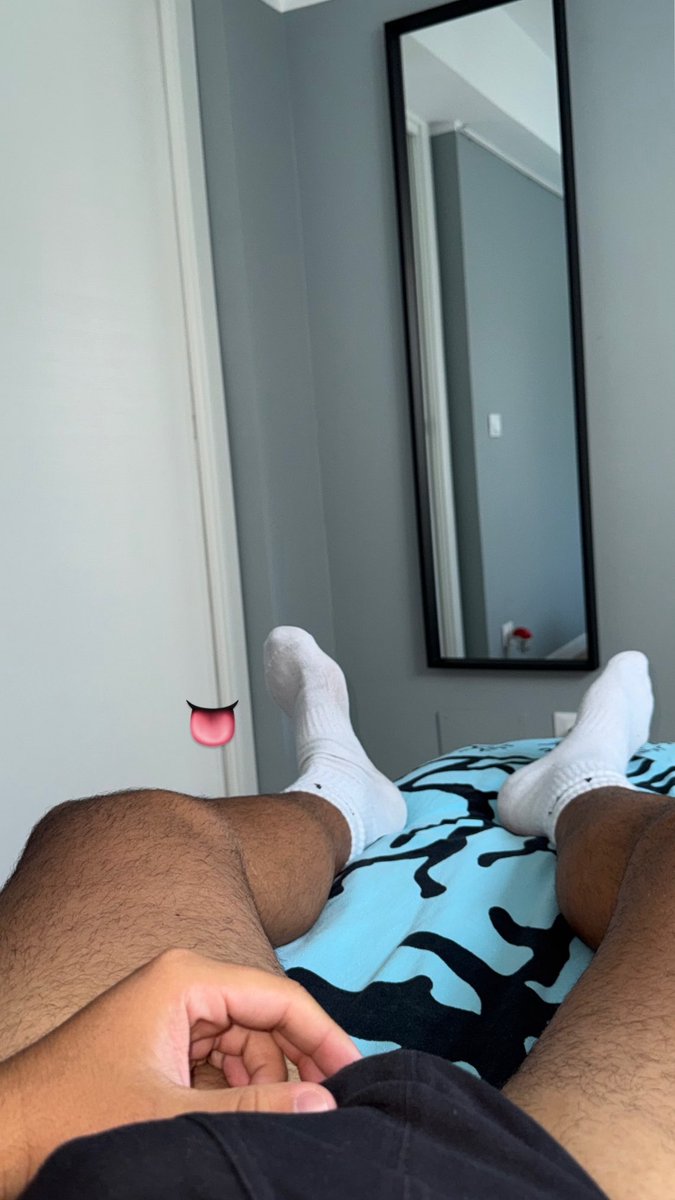 mattee_miceli's tweet photo. svuota il cash e leccameli 👅👅 
https://t.co/vKe6sUgOUg https://t.co/zETxSHKAus