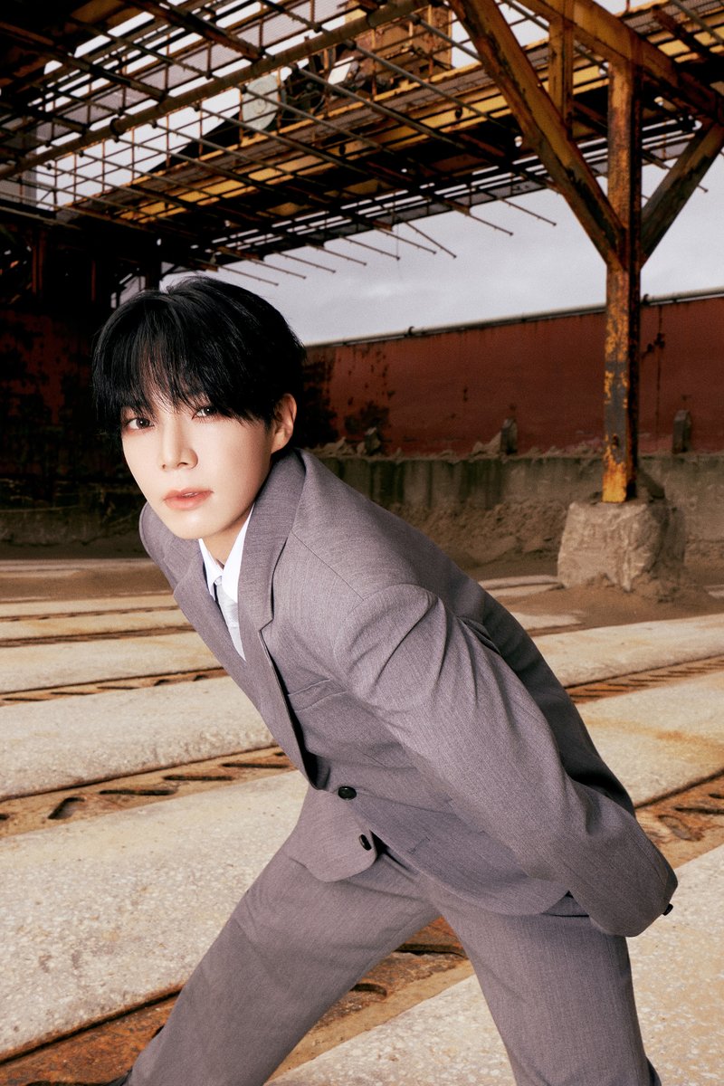 the_verivery's tweet photo. VERIVERY 8th MINI ALBUM
[#CONFETTI]

OFFICIAL PHOTO
#동헌 #DONGHEON

➫ 2026.09.07. 6PM (KST)

#베리베리 #VERIVERY
#8th_MINI_ALBUM
#20260907_6PM https://t.co/Ga9rwMM8mC