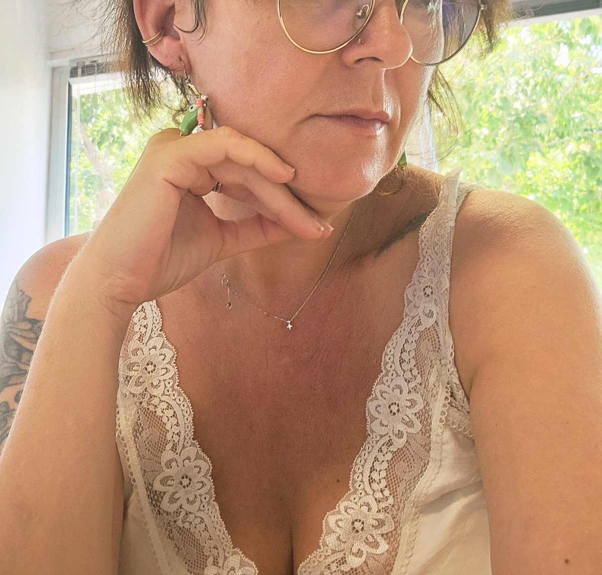 MissDje's tweet photo. Hello X ..une reprise de la semaine tout en douceur 🍑 #hotwife #sexy https://t.co/KTeRxBhVx4