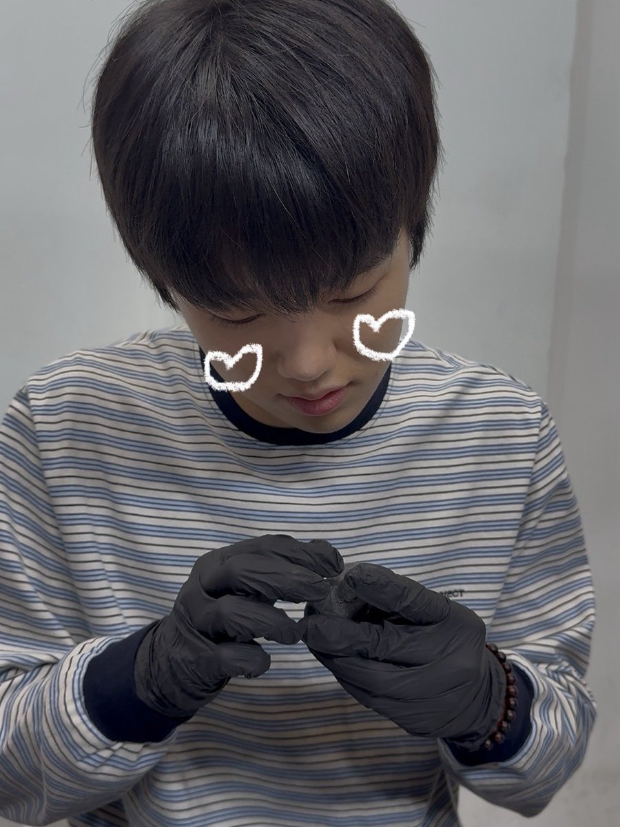 I10V4you's tweet photo. 퐁당퐁당돌을만들자 https://t.co/p9jNHwwZKo