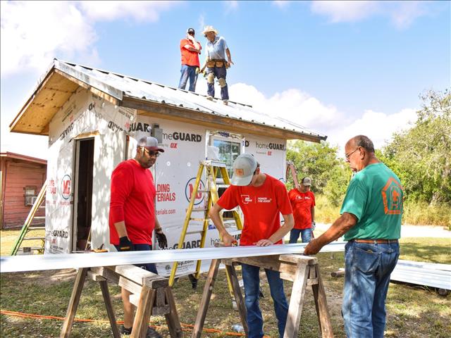 AEPTexas's tweet photo. With their hammers and drills in hand, 23 AEP Texas employees helped refurbish two cabins for Scouting America Camp Karankawa’s staff near Mathis, Texas. Full story: https://t.co/cL2mab55Jm

#WeAreAEPTexas #WeekofService #Mathis https://t.co/tlx2pdcJIc