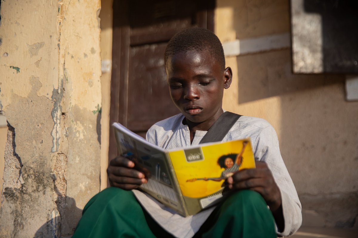 UNICEF_Nigeria's tweet photo. A second chance at learning can change everything.

After being out of school, 14-year-old Ismail is back in the classroom through the TaRL programme in Borno State. 
Now, he's working towards his dream of becoming a doctor and helping others.

#ForEveryChild https://t.co/nMSvoNiJPj