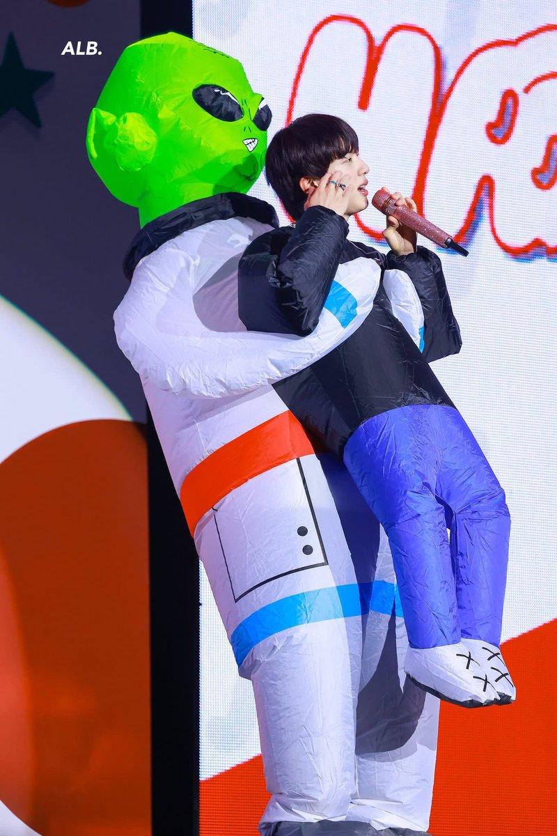0613__yfeBTS's tweet photo. バンタンの長男がこの人なのどう考えても最高でしょ https://t.co/uS5AeJ5abF