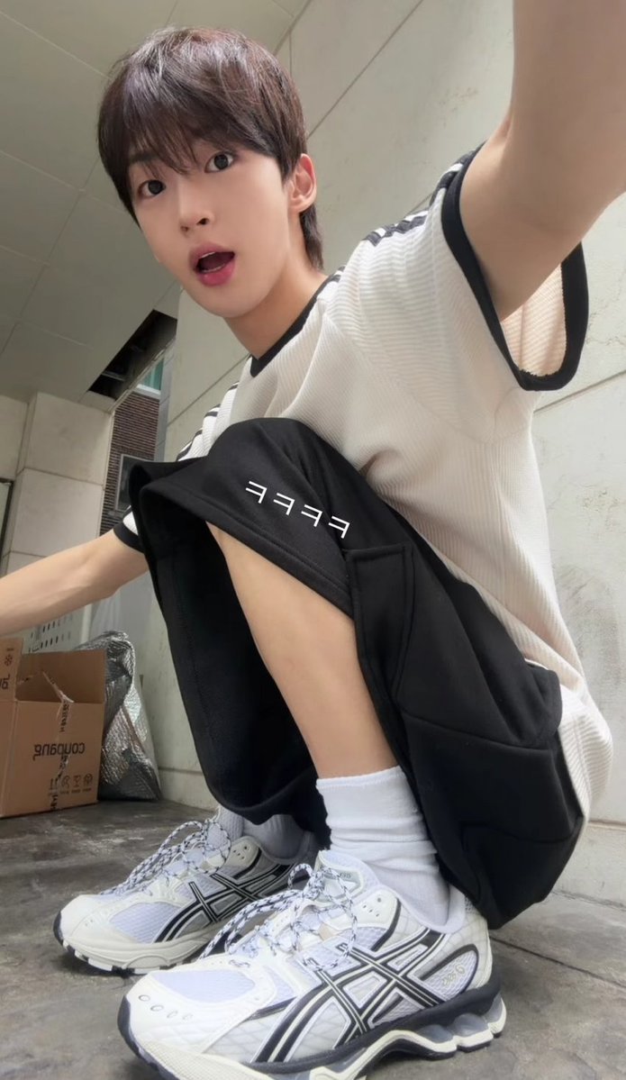 pabuzpabib's tweet photo. 이렇게 귀여우면..사줄 수 밖에 https://t.co/C5fFuTbj4z