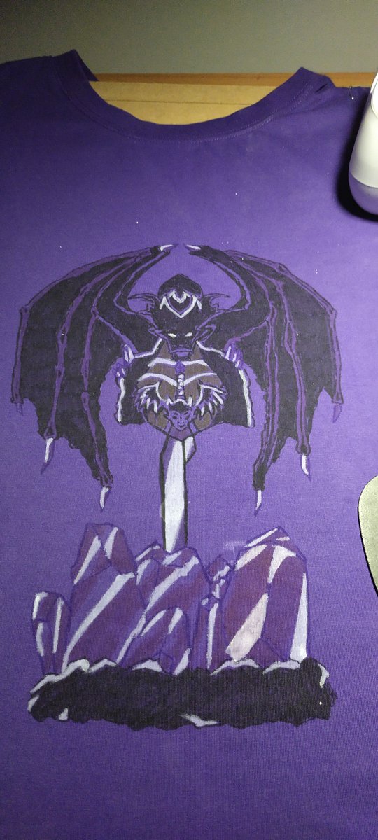 Fantasyart1012's tweet photo. La mia prima maglietta personalizzata
 #maglietta #tshirtdesign #tshirtpaint #tshirtpersonalized https://t.co/xh11ApyMlJ